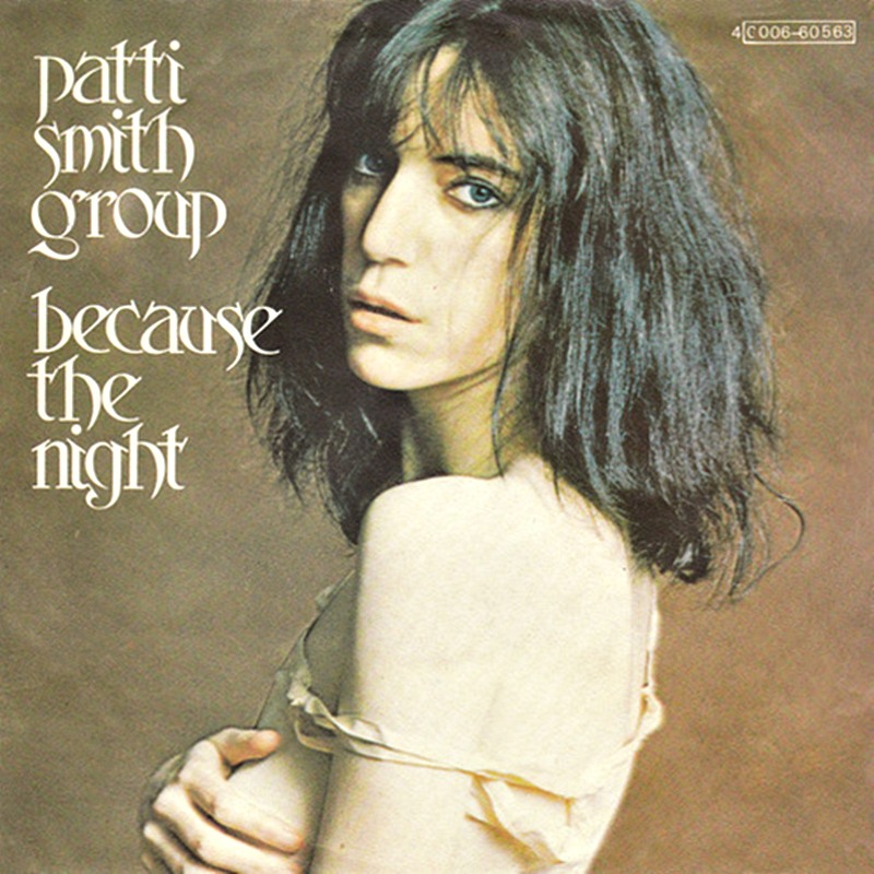 patti_smith_group-because_the_night_s_2